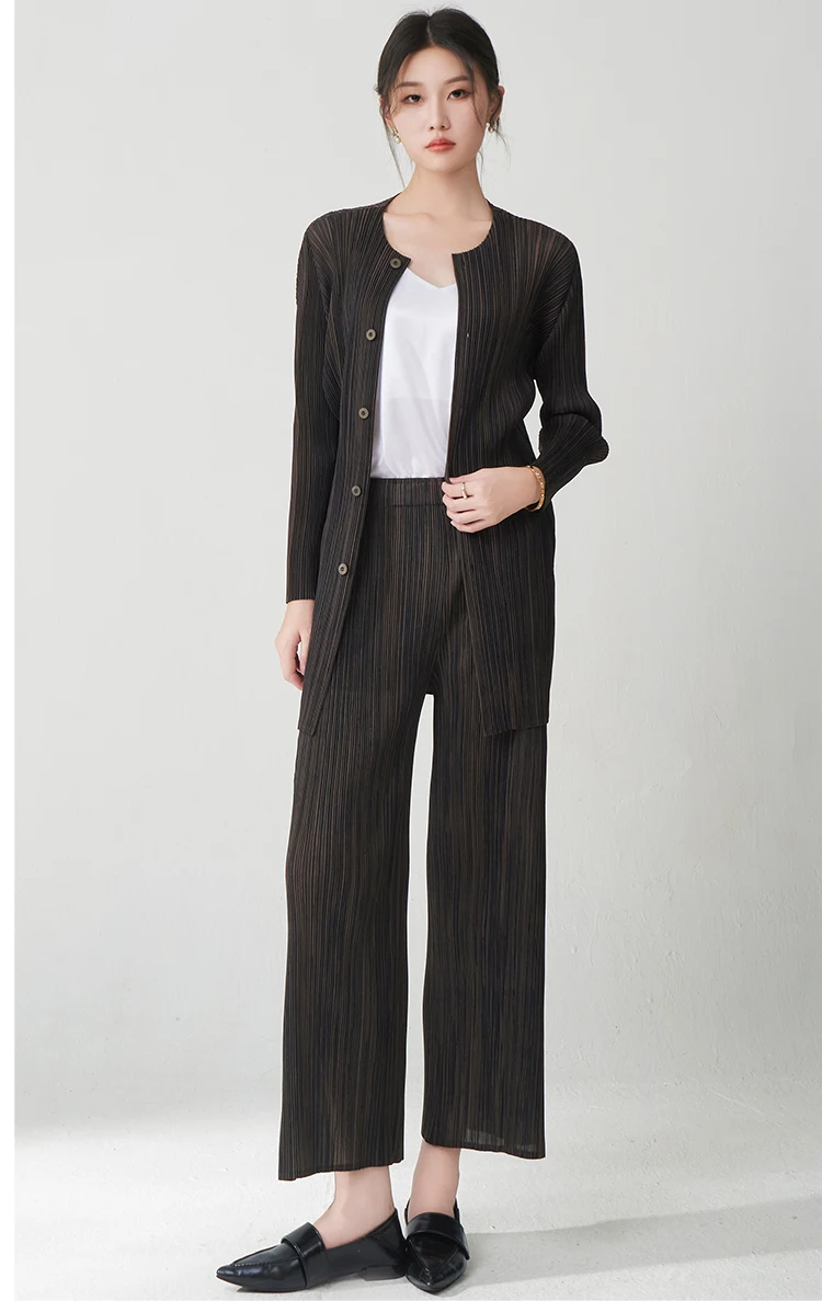 Women’s 2-Piece Fashion Set – Cardigan Top & Printed Pants Casual Outfit - Image 7