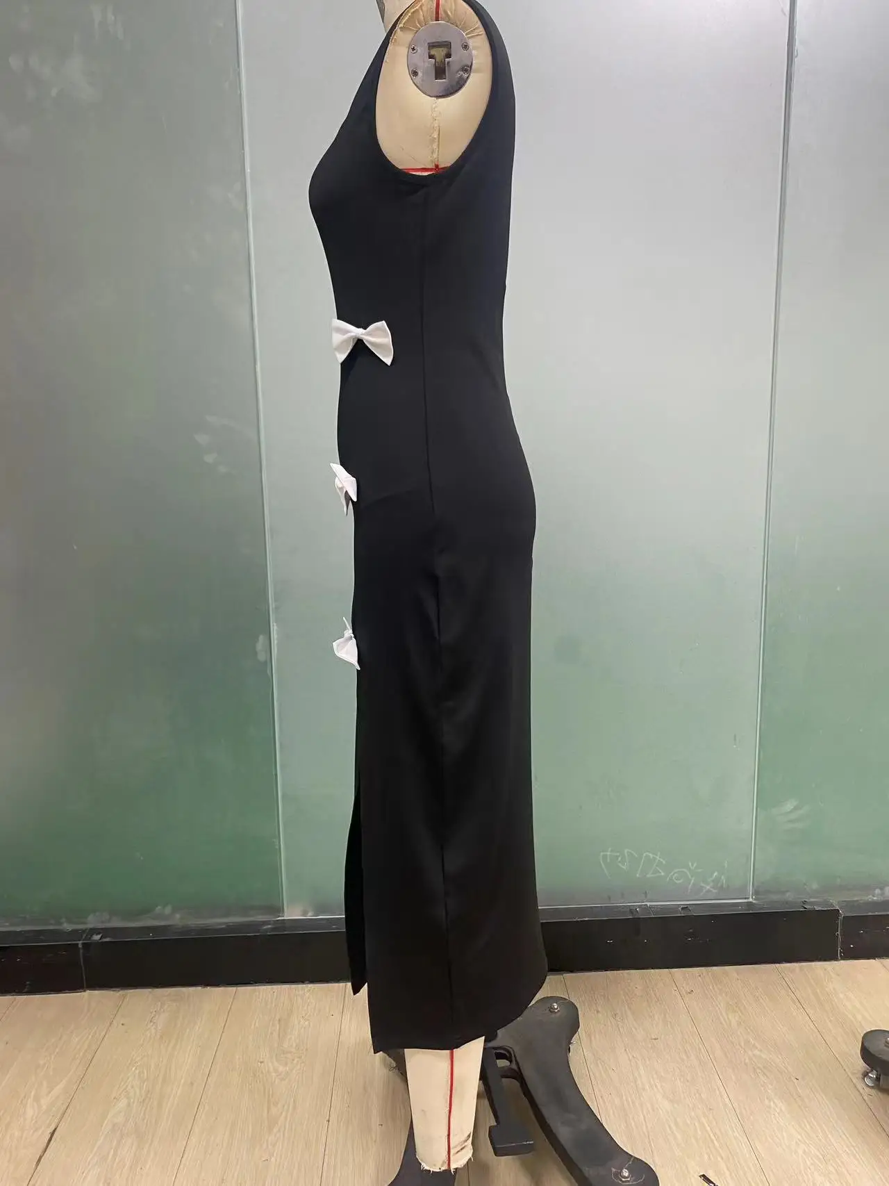 Women’s 2025 Spring/Summer Slim Dress Set – Bow Vest & Skirt - Image 12